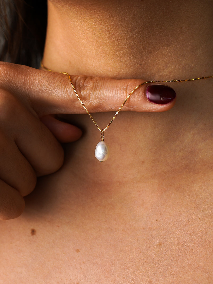 Margot Dainty Pearl Necklace
